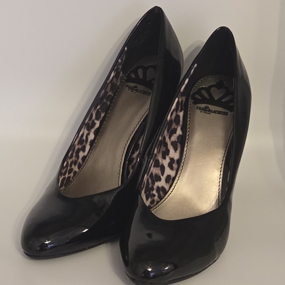 Fergalicious Shiny Black Pumps